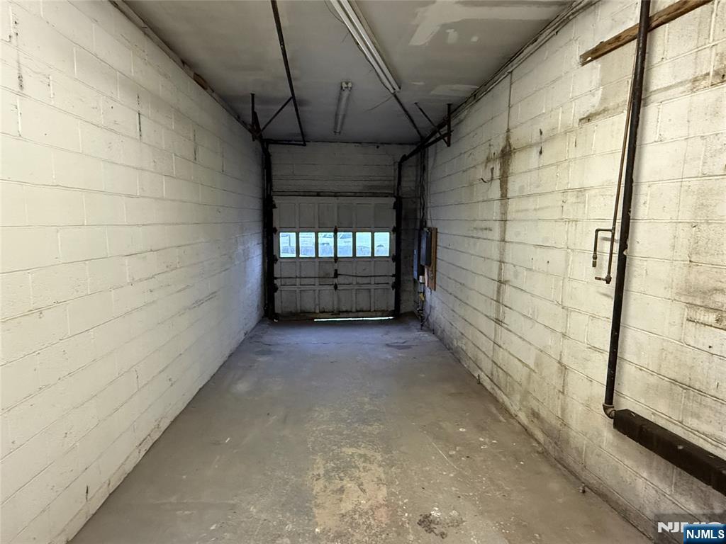 11 Railroad Avenue