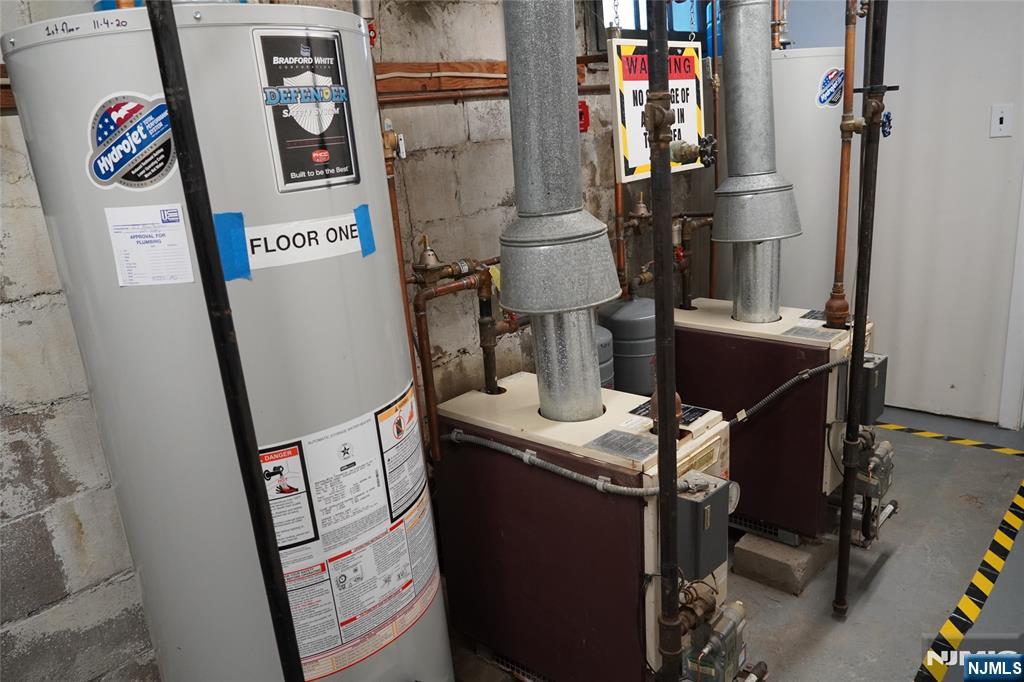 37 Hawthorne Avenue B