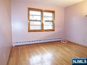 372 GILBERT Avenue 2