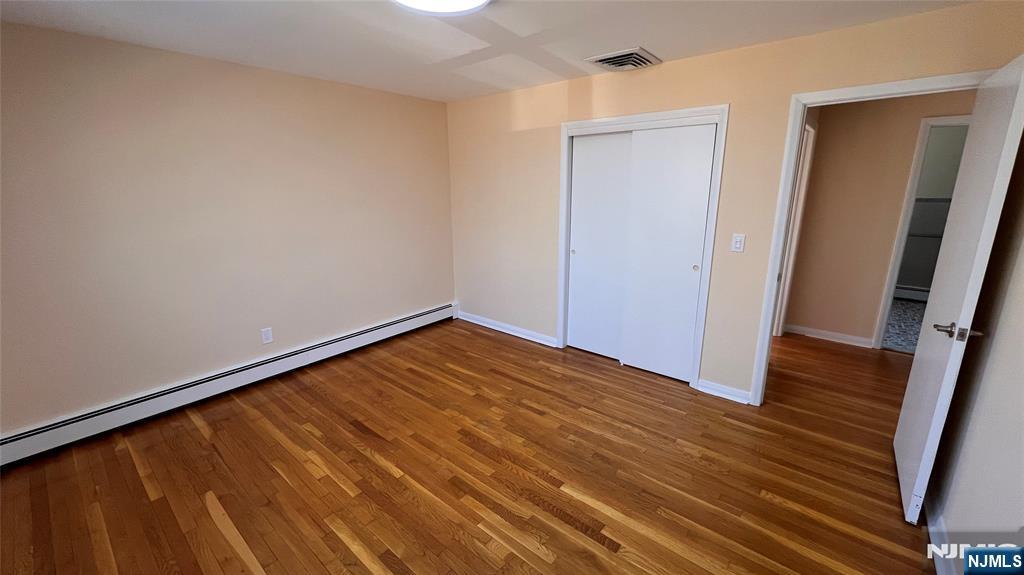 372 GILBERT Avenue 2