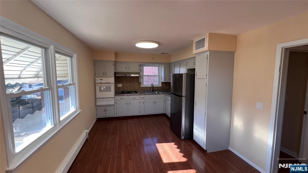 372 GILBERT Avenue 2