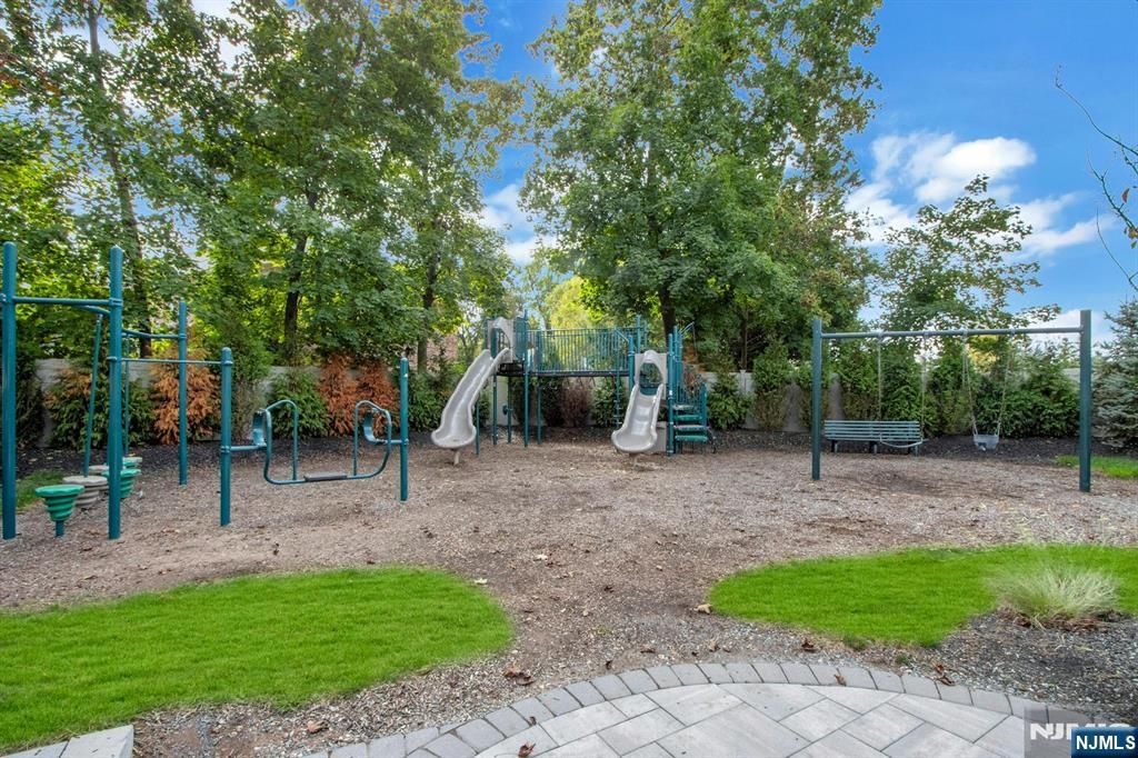 31 St Andrews Circle