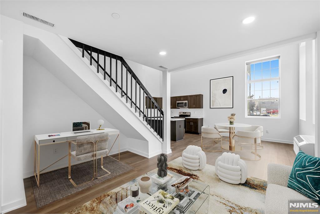 315 Railroad Avenue 106