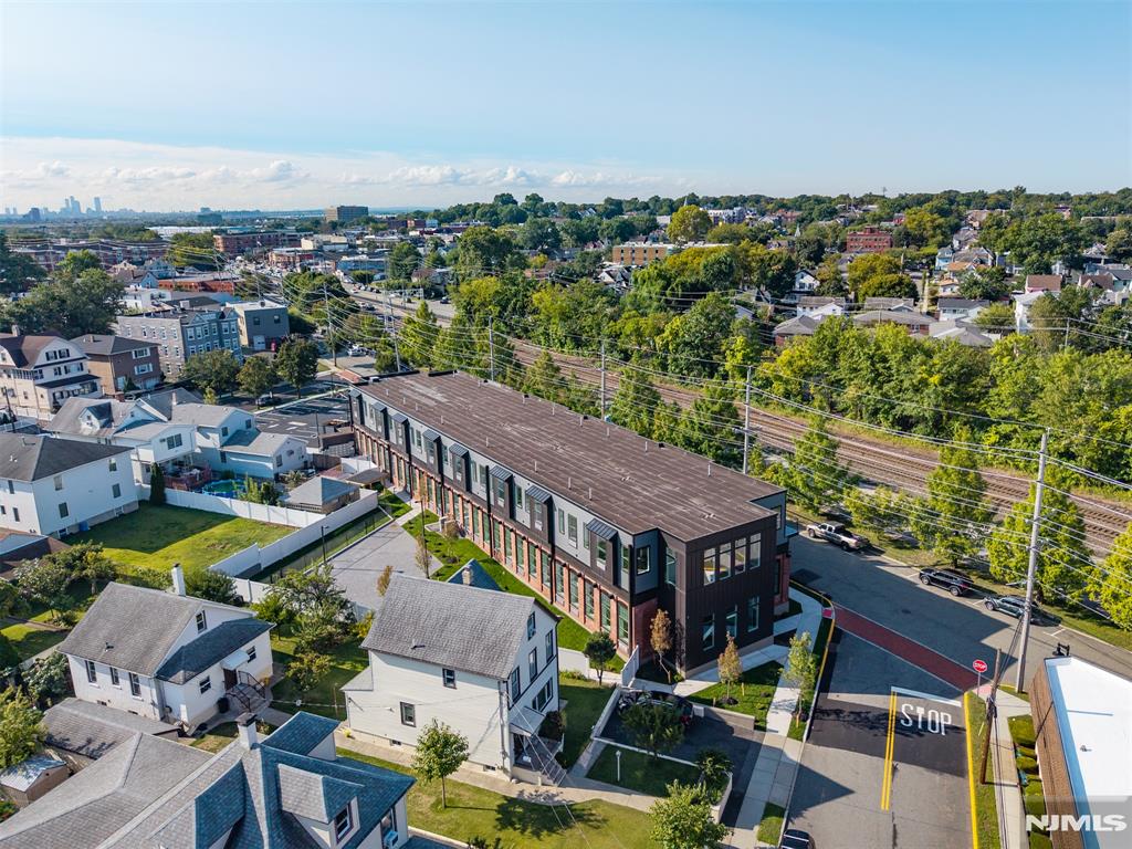 315 Railroad Avenue 106