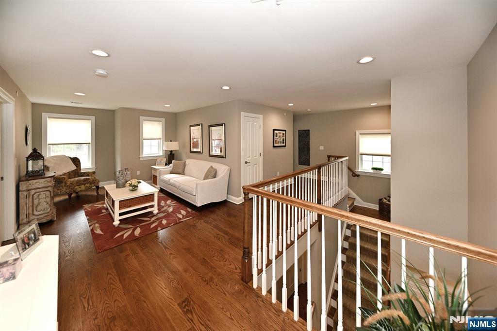 207 Ell Road