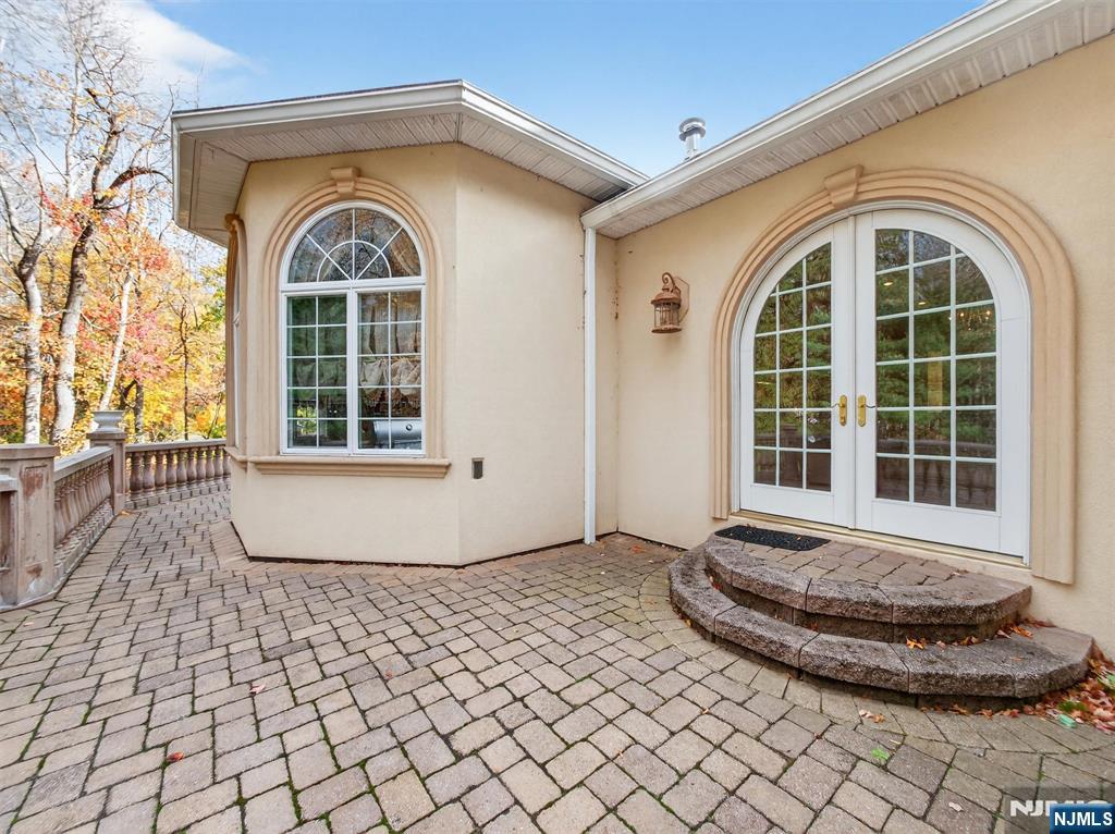 32 Chadwick Road