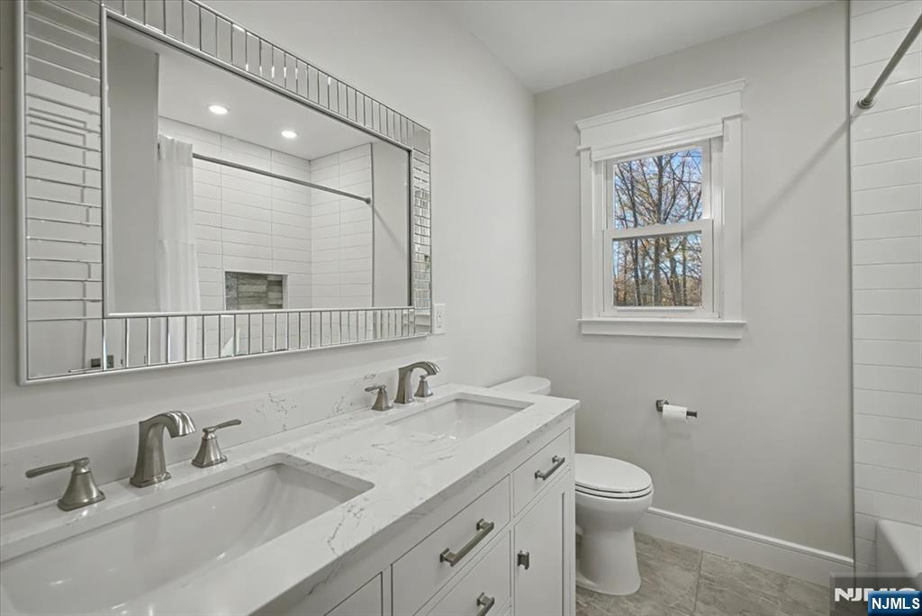 567 Echo Glen Avenue