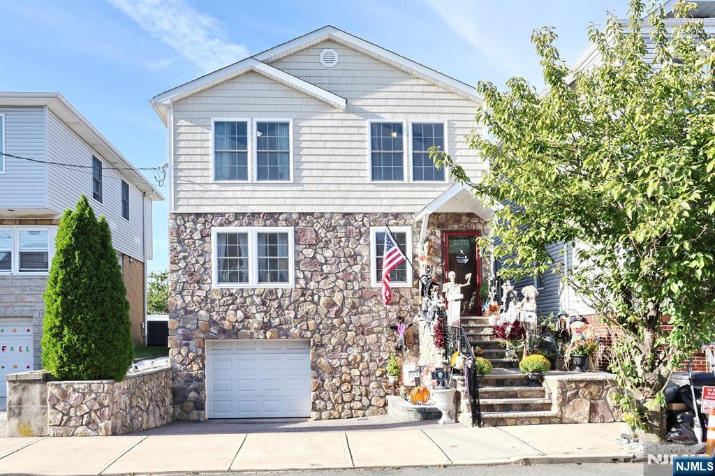 119 Crystal Street