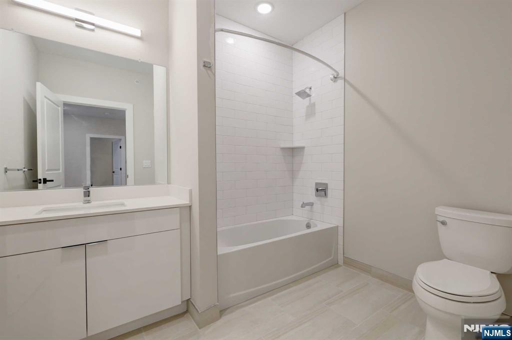 305 Patterson Street 105