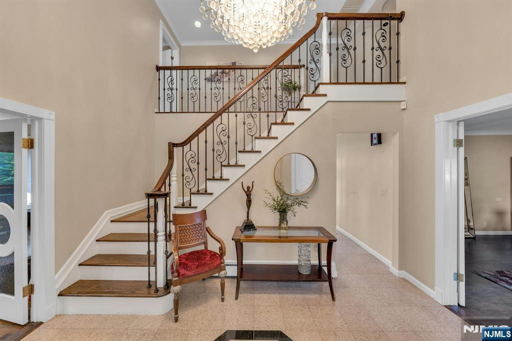 565 Faletti Way