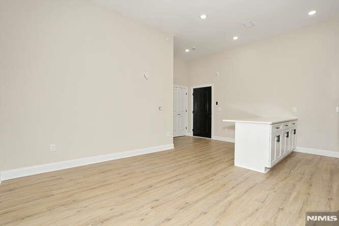 385 Passaic Avenue 4