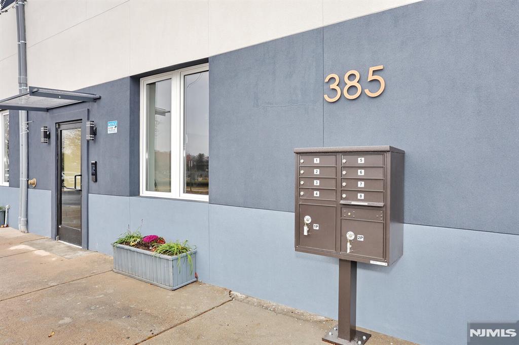 385 Passaic Avenue 4