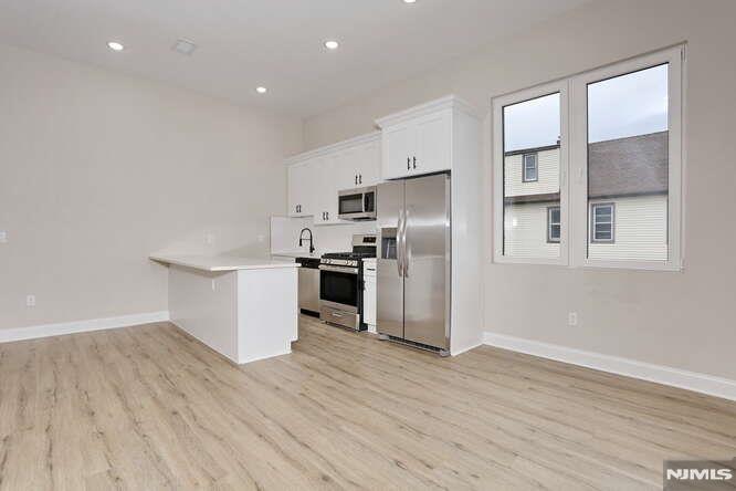 385 Passaic Avenue 4