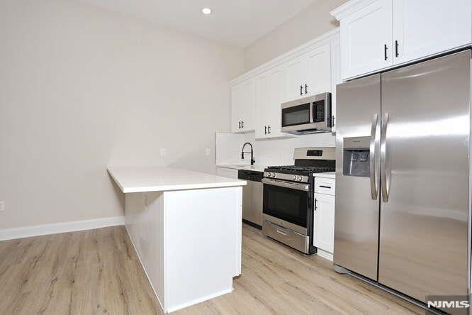 385 Passaic Avenue 4