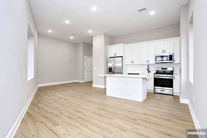 385 Passaic Avenue 5