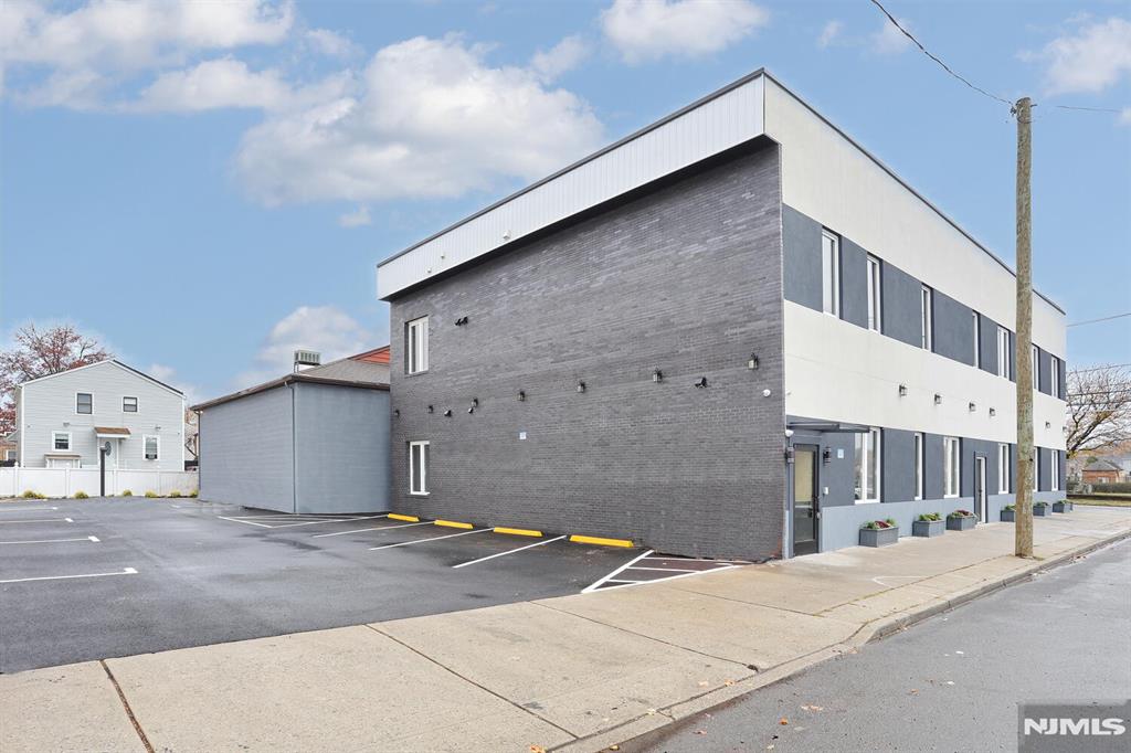 385 Passaic Avenue 7