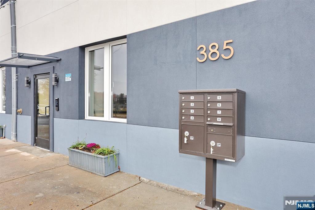 385 Passaic Avenue 7