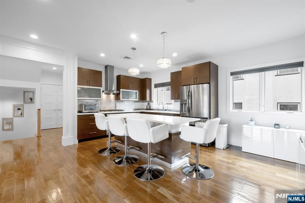 807 Edgewood Lane B