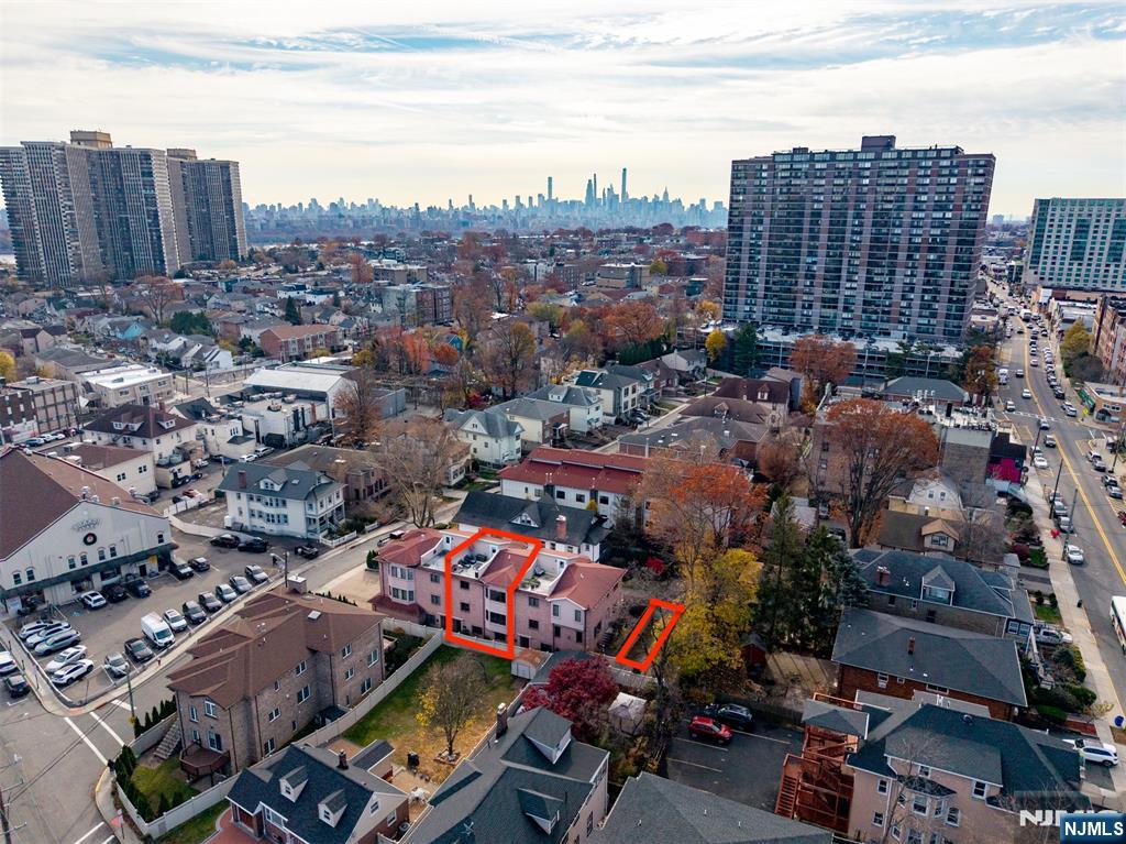 807 Edgewood Lane B