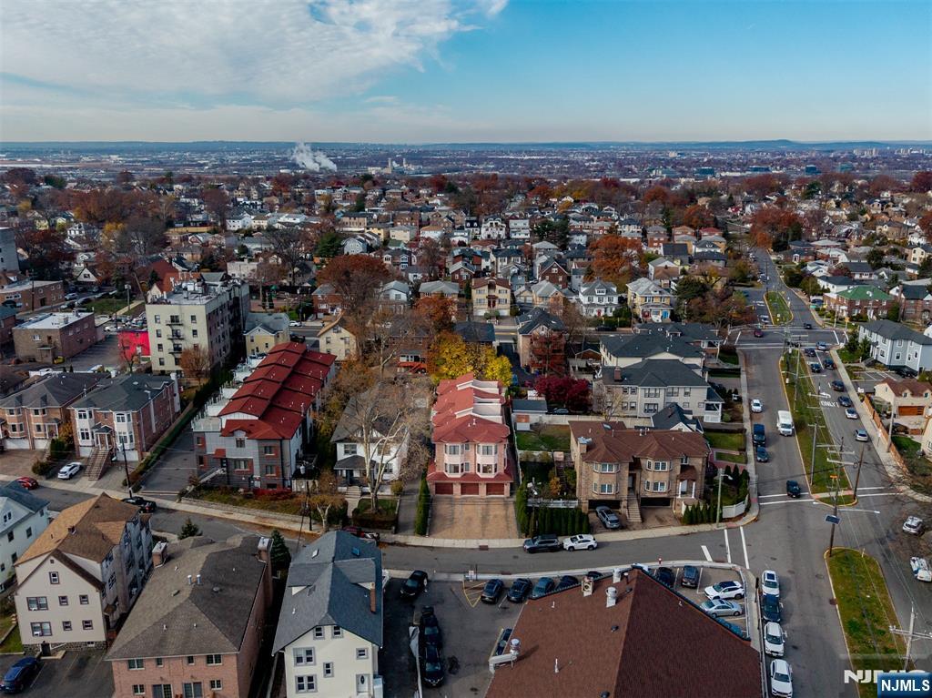 807 Edgewood Lane B
