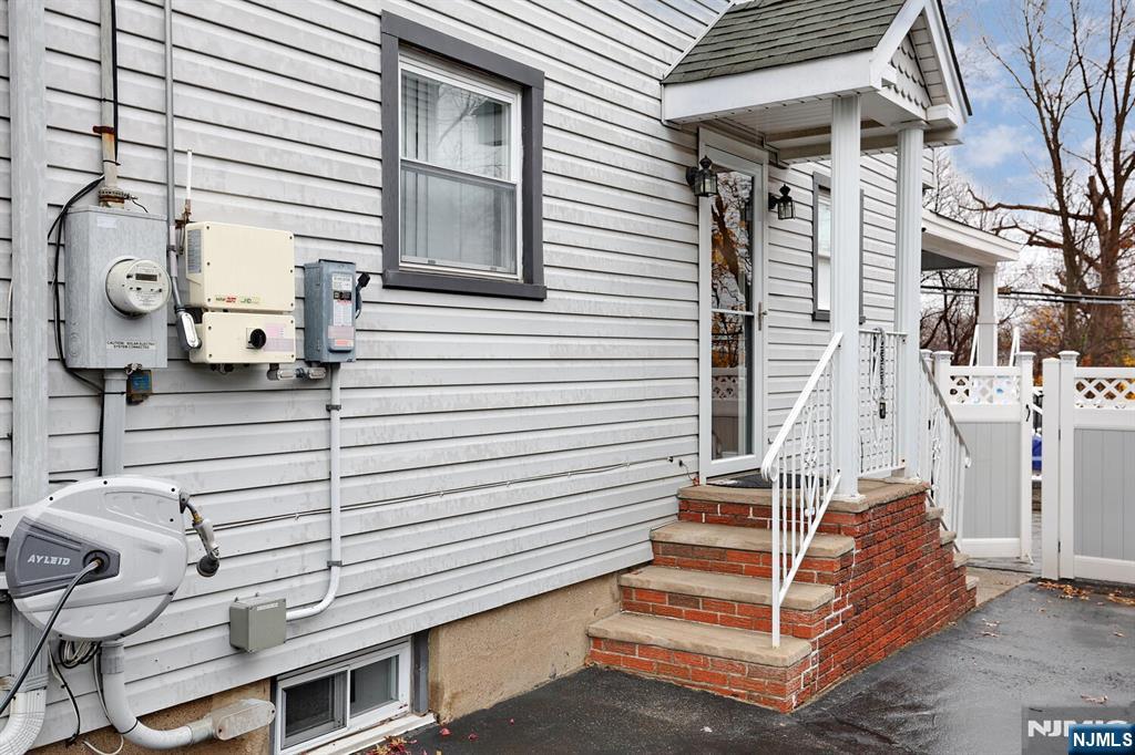 82 Bromley Place