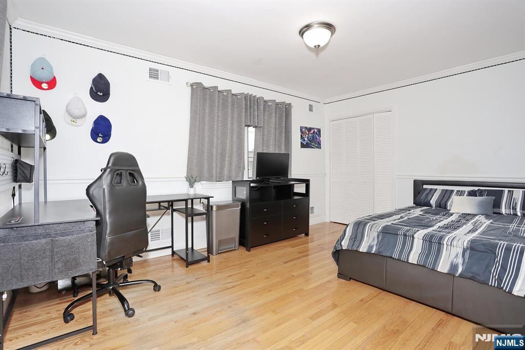 82 Bromley Place