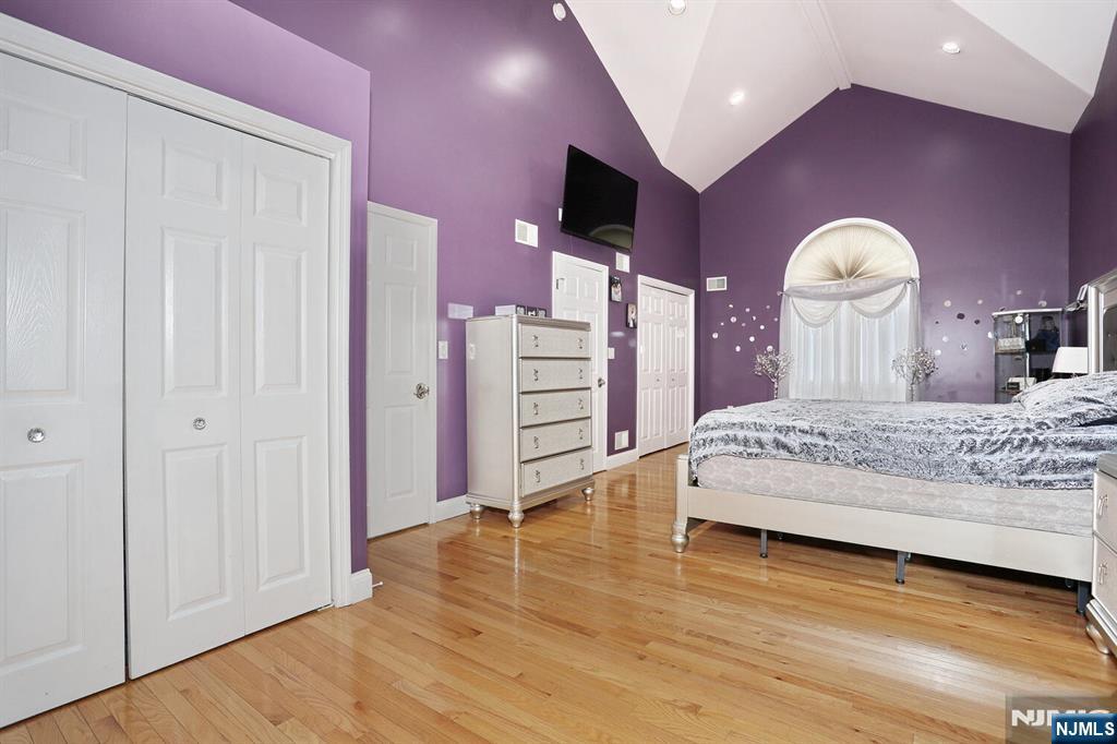 82 Bromley Place