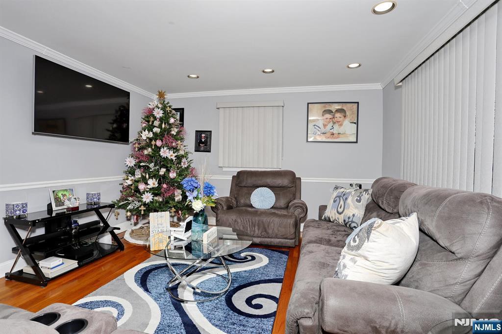82 Bromley Place