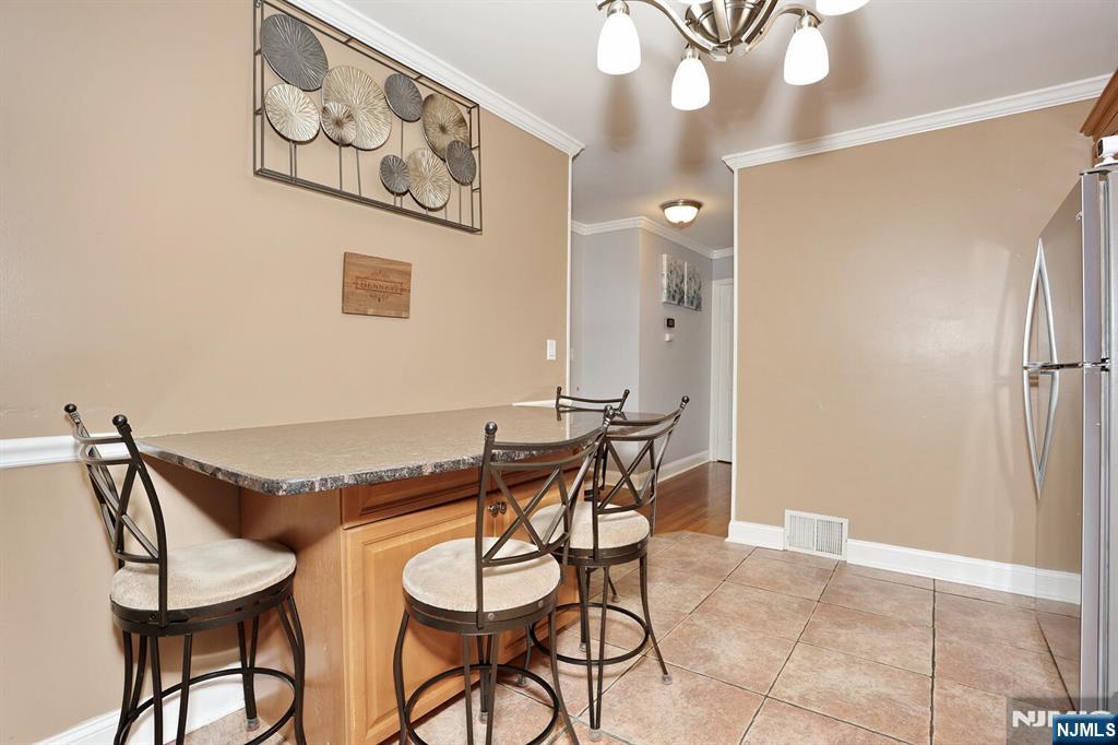 82 Bromley Place