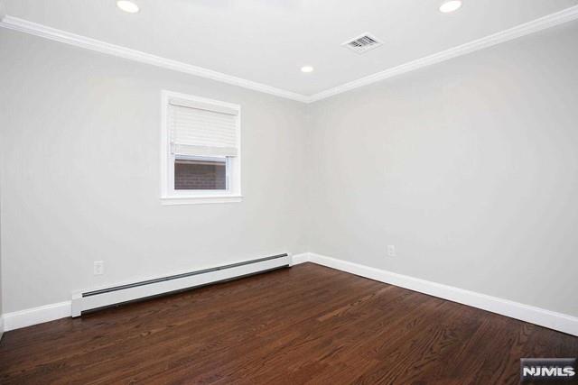 611 Kingsland Avenue