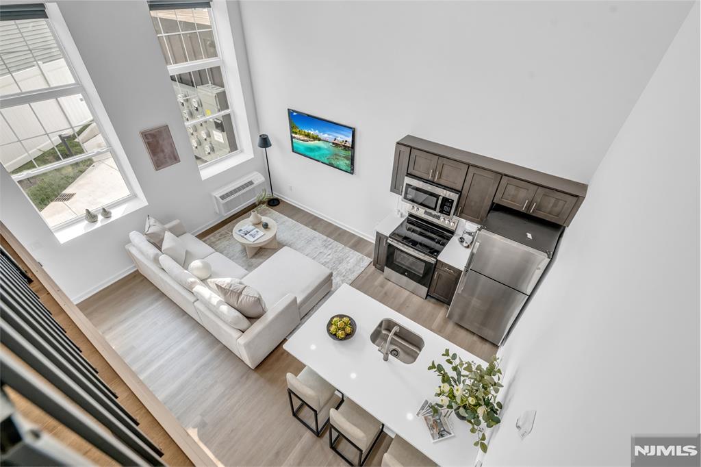 315 Railroad Avenue 108