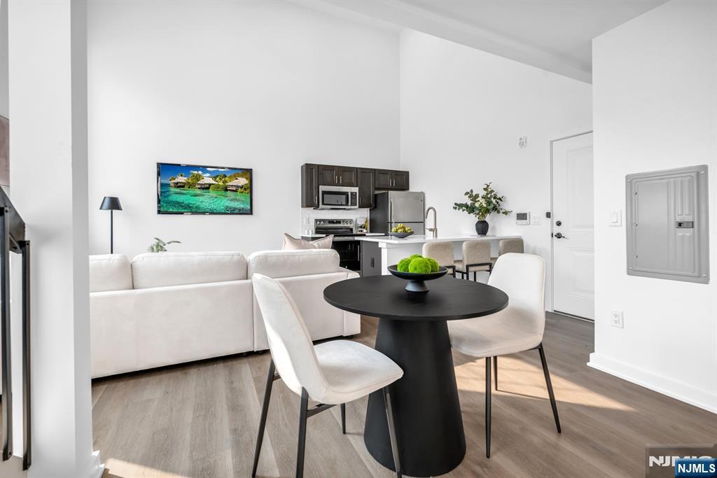 315 Railroad Avenue 108