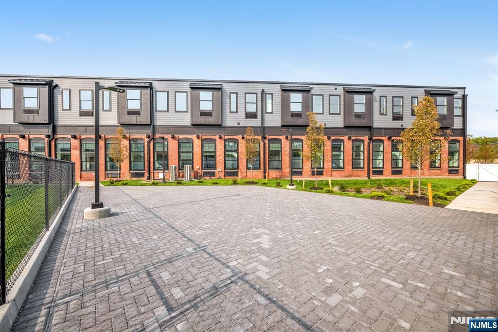 315 Railroad Avenue 108