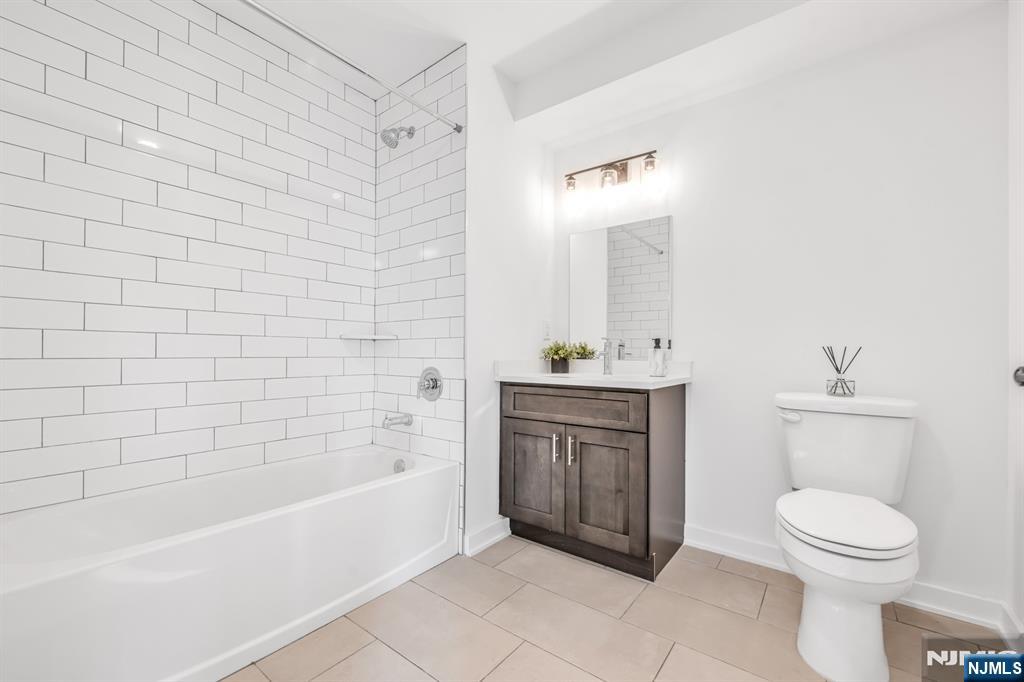 315 Railroad Avenue 108