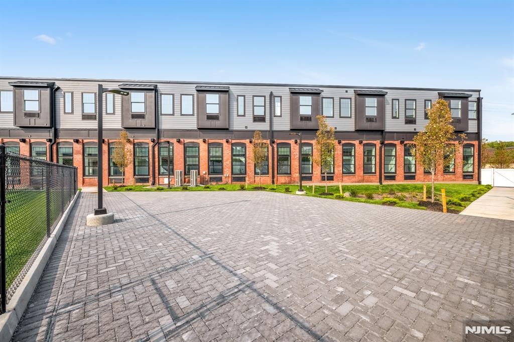 315 Railroad Avenue 108