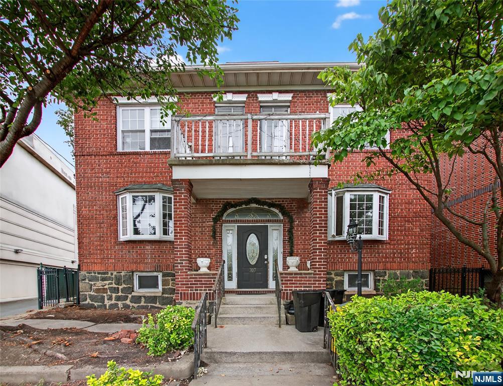 307 Fairview Avenue
