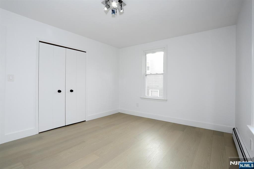 105 Summit Avenue 1