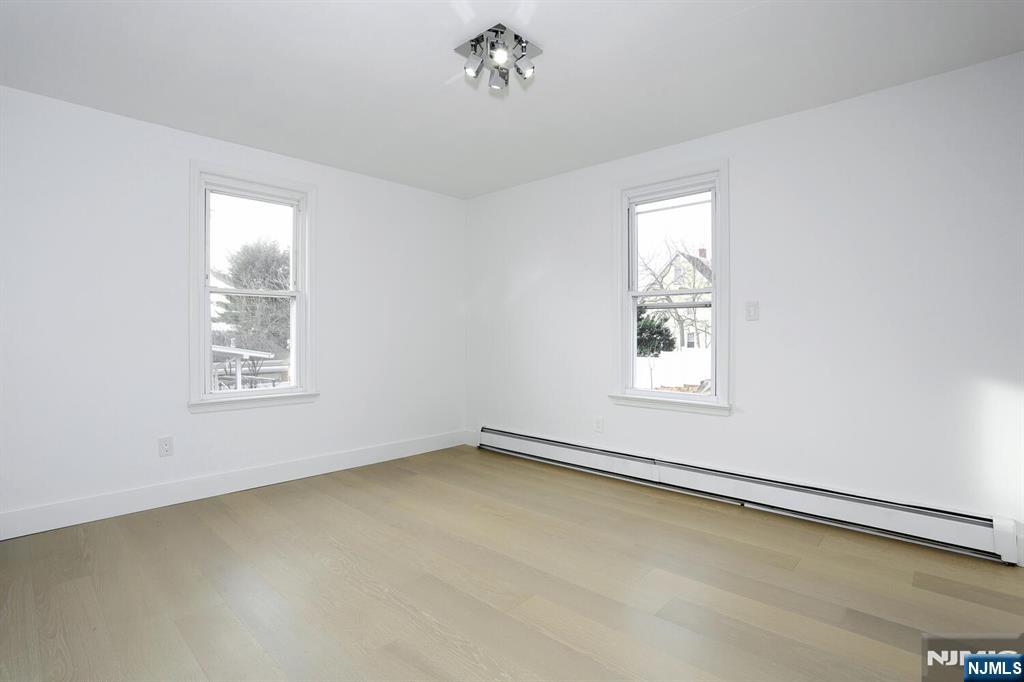 105 Summit Avenue 1