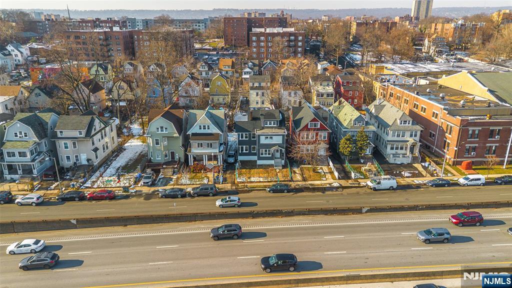189 Oraton Parkway