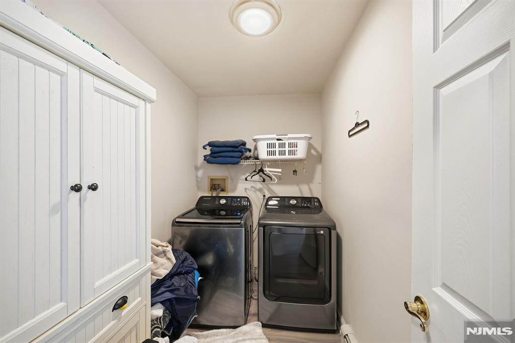 27 Saddle River Road