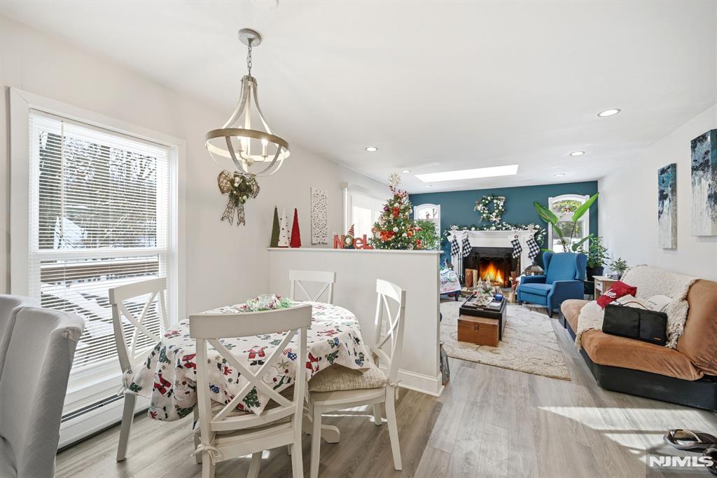 27 Saddle River Road