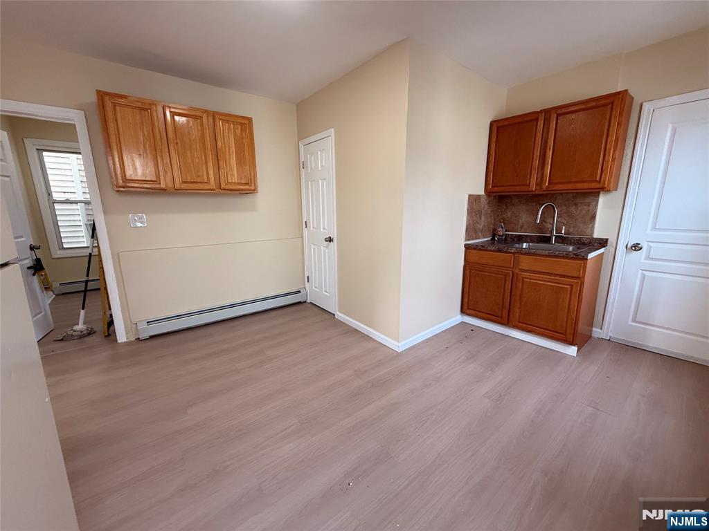 117-121 Holsman Street