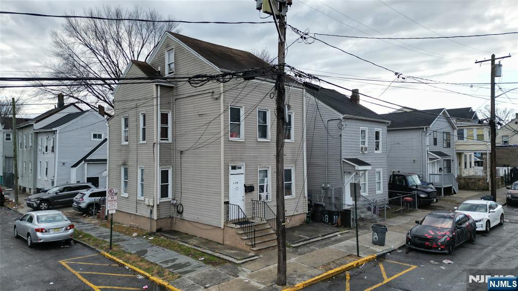 118 Holsman Street