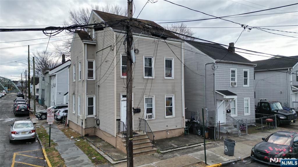 118 Holsman Street