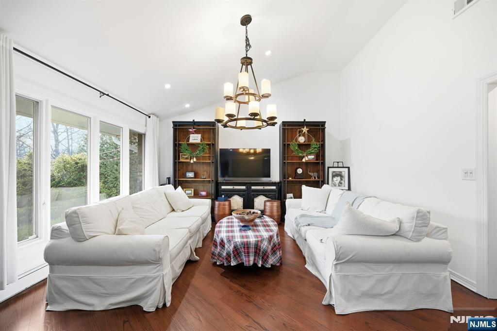 85 Oak Drive