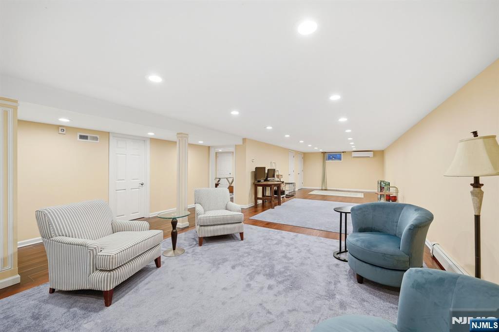 85 Oak Drive