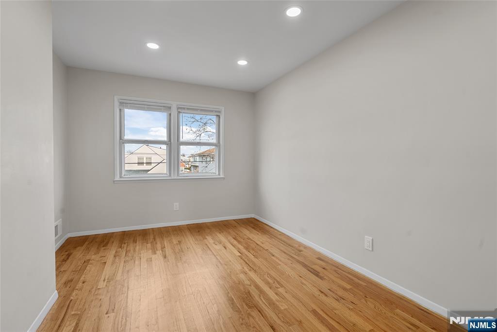 25 Ferncliff Road