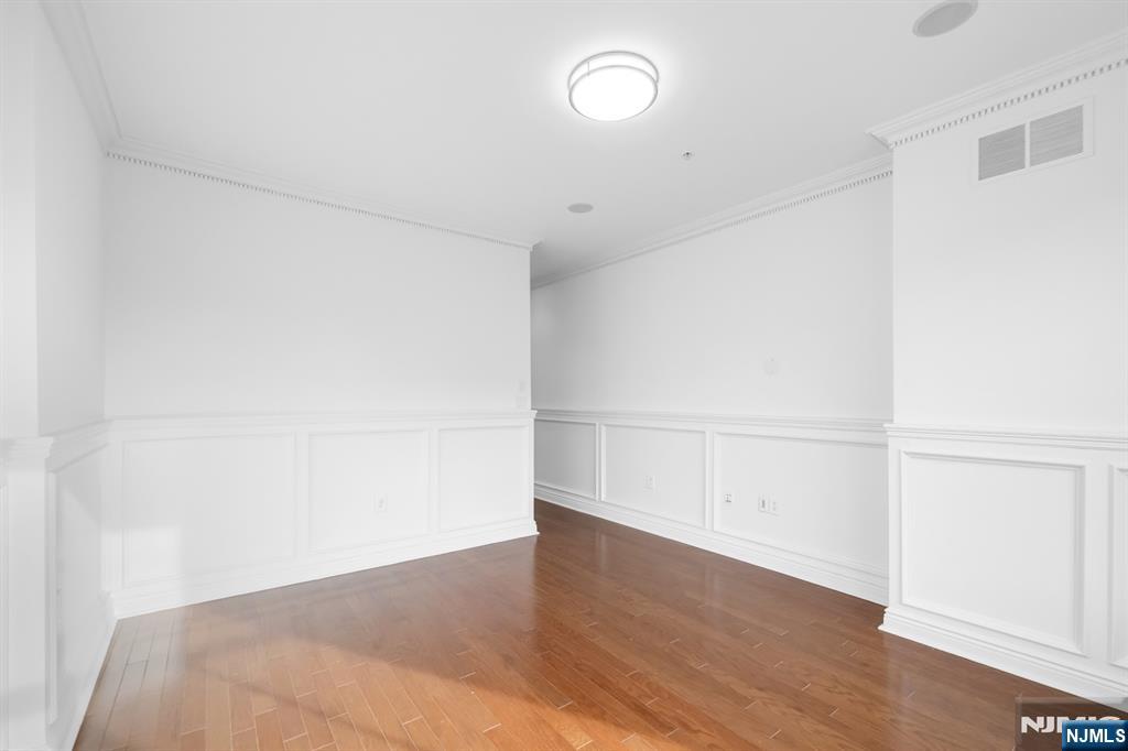 22 Ave At Port Imperial 403