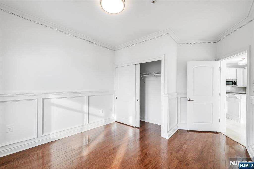 22 Ave At Port Imperial 403