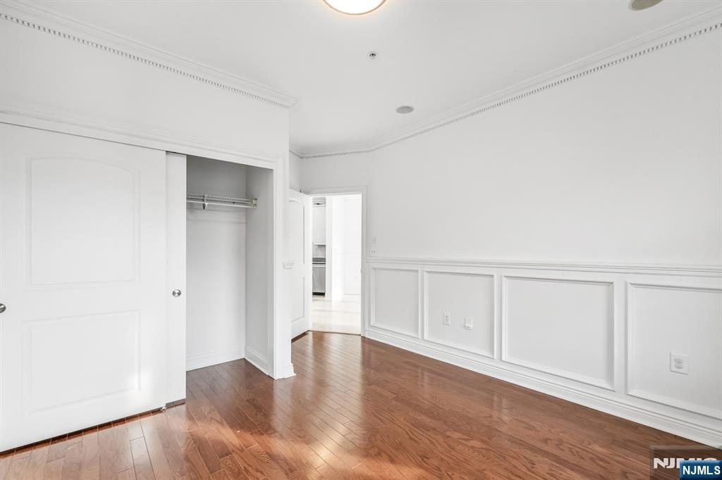 22 Ave At Port Imperial 403